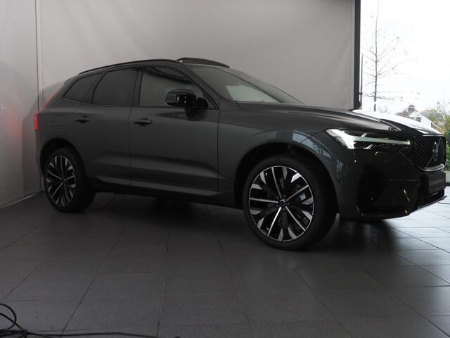 Volvo XC60 2.0 T6 Plug-in hybrid AWD Ultra Dark | Luchtvering | Bowers & Wilkins | Masage Stoelen | Stoelventilatie | Voorstoelen En Achterstoelen Verwarmd | Trekhaak (elektrisch uitklapbaar)