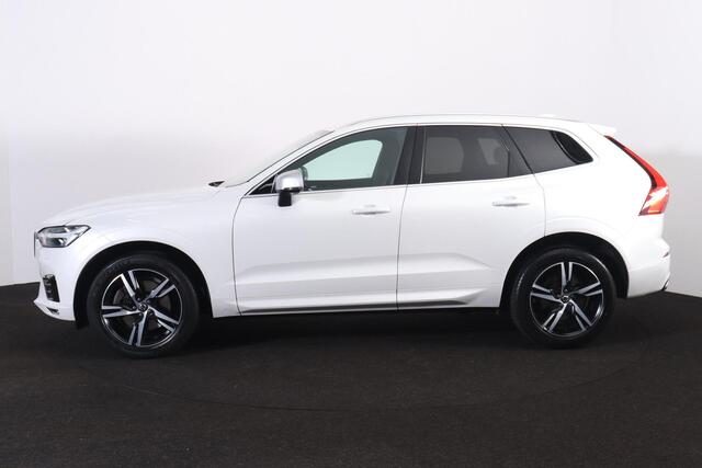Volvo XC60 T5 R-Design - Harman/Kardon audio - Adaptieve LED koplampen - Parkeercamera achter - Verwarmde voorstoelen - Parkeersensoren voor & achter - Elektr. bedienb. bestuurdersstoel met geheugen - Cruise control - Extra getint glas - 19' LMV