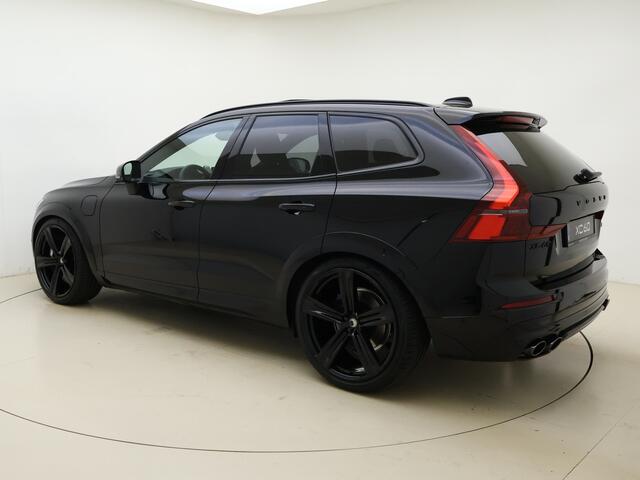 Volvo XC60 T8 455pk AWD HEICO - Ultra Black Edition / HEICO Sportuitlaatsysteem / HEICO Selected Level / 22'' HEICO Velgen / HEICO Remsysteem / Heico Intercooler / HEICO Sportpedalen / Luchtvering / Bowers en Wilkins audio /