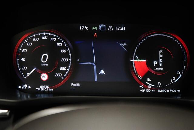 Volvo XC60 2.0 T8 Twin Engine AWD Momentum | BOWER EN WILKINS | LUCHTVERING | PANORAMADAK | HEAD UP | 360 CAMERA | TREKHAAK