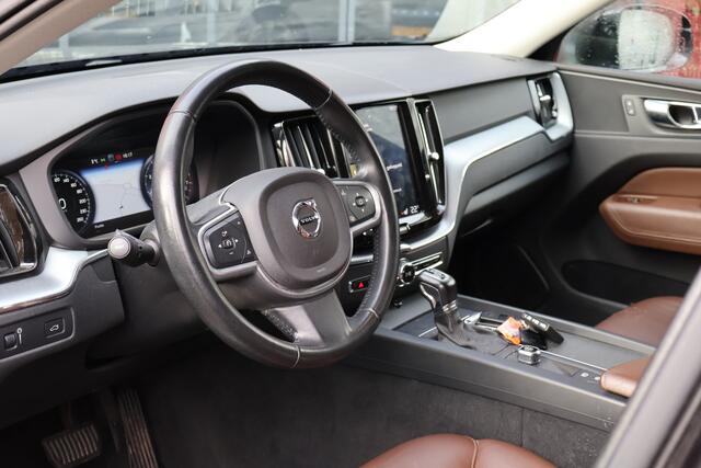 Volvo XC60 2.0 T5 Momentum | Origineel NL | Leder | Trekhaak | Cruise Control | Navigatie |