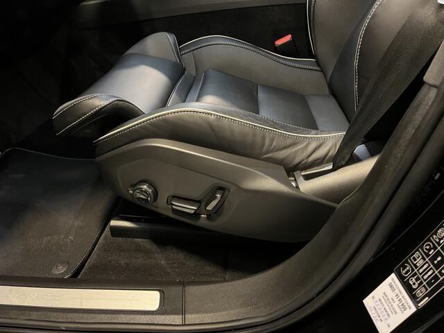 Volvo XC60 T6 Plug-in hybrid AWD R-Design | Rijklaarprijs | Trekhaak | Bowers Wilkins | Long Range |