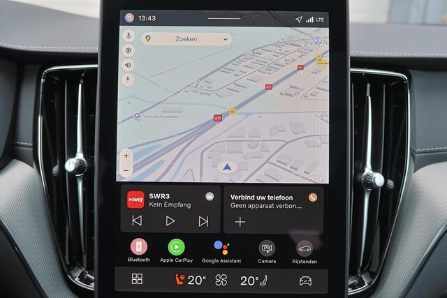 Volvo XC60 T6 Recharge AWD Ultra Black Edition - Panorama/schuifdak - IntelliSafe Assist & Surround - 360º Camera - Harman/Kardon audio - Adaptieve LED koplampen - Verwarmde voorstoelen, stuur & achterbank - Parkeersensoren voor & achter - Elektr. bedienb. voorstoel