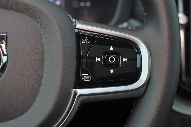 Volvo XC60 T6 Recharge AWD Ultra Black Edition - Panorama/schuifdak - IntelliSafe Assist & Surround - 360º Camera - Harman/Kardon audio - Adaptieve LED koplampen - Verwarmde voorstoelen, stuur & achterbank - Parkeersensoren voor & achter - Elektr. bedienb. voorstoel