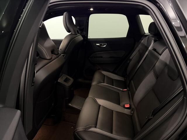 Volvo XC60 2.0 T8 Plug-in hybrid AWD Ultra Black Edition Pano, Leder, Camera, Winterpakket, Memory stoelen, Elektrische achterklep, Virtual desk, 2 jaar garantie