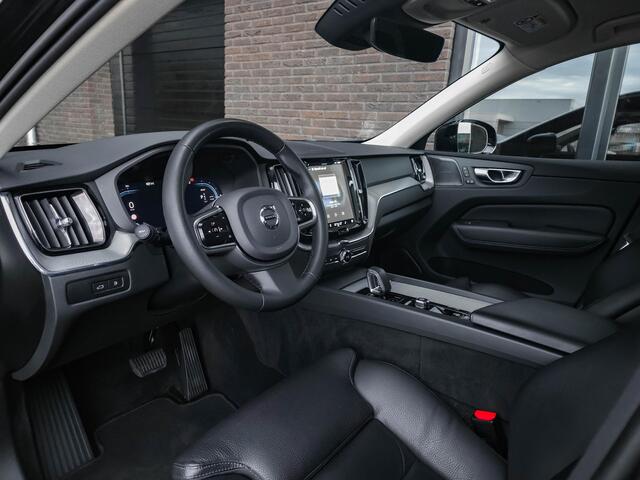 Volvo XC60 2.0 T6 LONG RANGE AWD Plus Dark | Pano | | BLIS | H&K | Leer | 2x Memory |