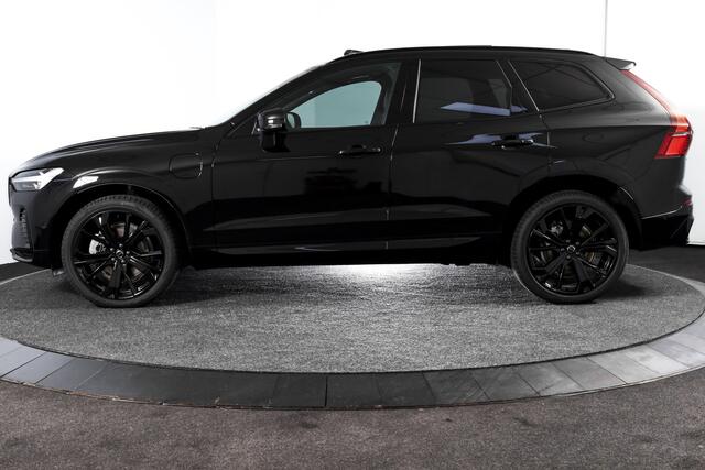 Volvo XC60 2.0 T8 Plug-in hybrid AWD Plus Black Edition - Facelift | S/K Panodak | Dig.Cockpit | Adapt.Cruise | Stoel-+Stuurverw. | 360 Camera | NAV+App.Connect | Auto.Airco | Harmon Kardon | LM 21" | 2496