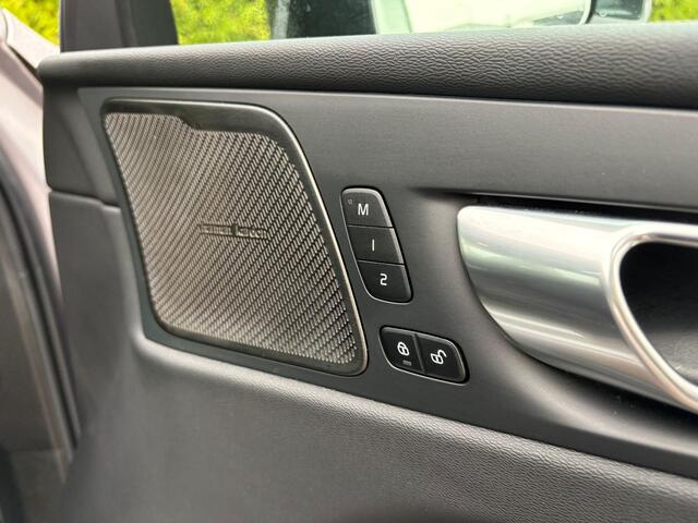 Volvo XC60 2.0 T6 Plug-in hybrid AWD Ultra Dark