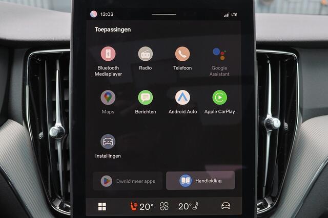 Volvo XC60 T6 Recharge AWD Plus Black Edition - Panorama/schuifdak - IntelliSafe Assist & Surround - 360º Camera - Harman/Kardon audio - Adaptieve LED koplampen - Verwarmde voorstoelen, stuur & achterbank - Parkeersensoren voor & achter - Elektr. bedienb. voorstoele