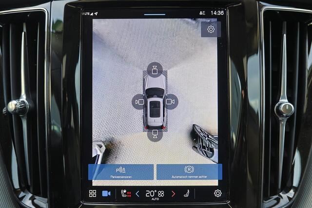 Volvo XC60 T6 Recharge AWD Plus Dark - Panorama/schuifdak - IntelliSafe Assist & Surround - 360º Camera - Harman/Kardon audio - Adaptieve LED koplampen - Verwarmde voorstoelen, stuur & achterbank - Parkeersensoren voor & achter - Elektr. bedienb. voorstoelen met geh