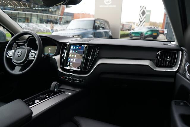 Volvo XC60 2.0 T6 Plug-in hybrid AWD Plus Bright | Elektrische trekhaak | Voorstoelen/Achterbank verwarmd |