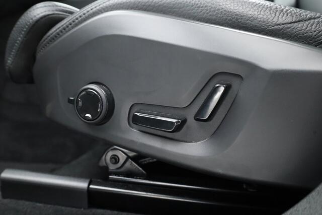 Volvo XC60 2.0 T6 Plug-in hybrid AWD Plus Dark | Pano | Elek. Trekhaak | Harman Kardon | Memory | CarPlay | Camera