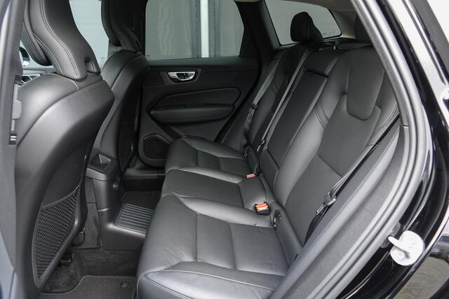 Volvo XC60 2.0 T8 Recharge 455Pk Aut. | Plug-in hybrid | Plus Dark | AWD | Achteruitrijcamera | Panoramadak | Trekhaak | 21"