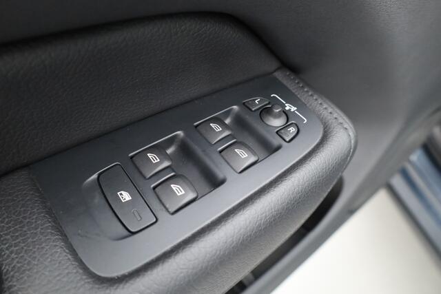 Volvo XC60 2.0 T6 Plug-in hybrid AWD Inscription Expression Panoramadak | Leder | adaptieve cruise