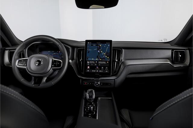 Volvo XC60 2.0 T6 Plug-in hybrid AWD Plus Black Edition | S/K-Panodak | Dig. Cockpit | Adapt. Cruise | Head-up | Memory Stoelen | Elek. Klep | Stoel-+stuurverw. | 360 Camera | NAV+App. Connect | ECC | LM 21" | 1935