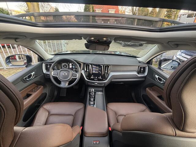 Volvo XC60 T8 AWD Leder Keyless 360 Pano Pilot Assist