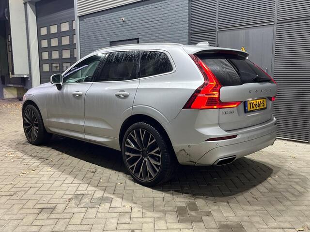 Volvo XC60 T5 Momentum | 22 Inch | 360° Camera | Getint Glas | BLIS | Stoel+Stuurverwarming