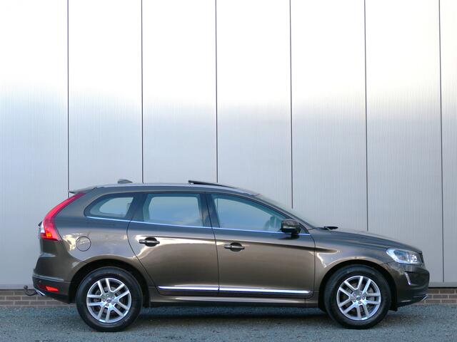 Volvo XC60 T5 AUT Polar+ Xenon / Panoramadak / Trekhaak / Camera