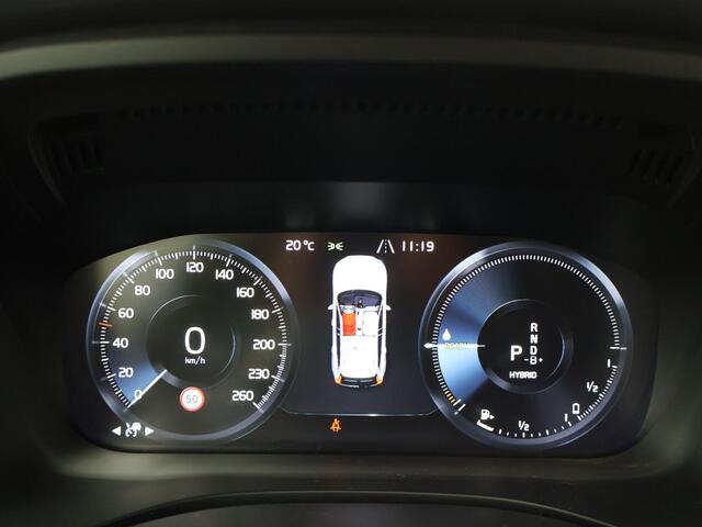 Volvo XC60 2.0 Recharge T6 AWD R-Design | SoH 100% |