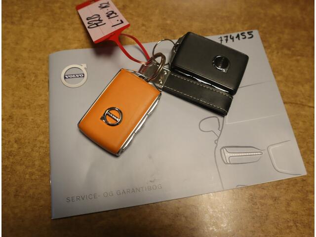 Volvo XC60 2.0 Recharge T6 AWD Business Pro / Panoramadak