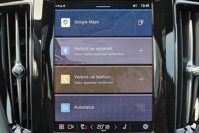 Volvo XC60 T6 Recharge AWD Plus Black Edition - Panorama/schuifdak - IntelliSafe Assist & Surround - Adaptieve LED koplampen - Parkeercamera achter - Verwarmde voorstoelen, stuur & achterbank - Parkeersensoren voor & achter - Elektr. bedienb. voorstoelen met geheuge