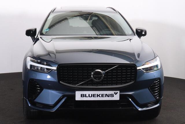 Volvo XC60 T8 Recharge AWD Ultra Dark - Panorama/schuifdak - IntelliSafe Assist & Surround - 360º Camera - Bowers & Wilkins audio - Adaptieve LED koplampen - Verwarmde voorstoelen, stuur & achterbank - Parkeersensoren voor & achter - Elektr. bedienb. voorstoelen met