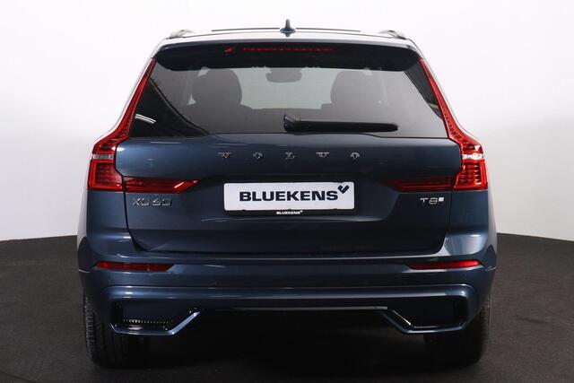 Volvo XC60 T8 Recharge AWD Ultra Dark - Panorama/schuifdak - IntelliSafe Assist & Surround - 360º Camera - Bowers & Wilkins audio - Adaptieve LED koplampen - Verwarmde voorstoelen, stuur & achterbank - Parkeersensoren voor & achter - Elektr. bedienb. voorstoelen met