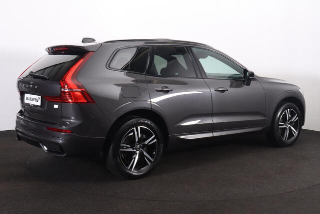 Volvo XC60 T8 Recharge AWD R-Design - Panorama/schuifdak - IntelliSafe Assist - Harman/Kardon audio - Adaptieve LED koplampen - Parkeercamera achter - Verwarmde voorstoelen, stuur & achterbank - Parkeersensoren voor & achter - Nappa Leder - Elektr. bedienb. voorstoe