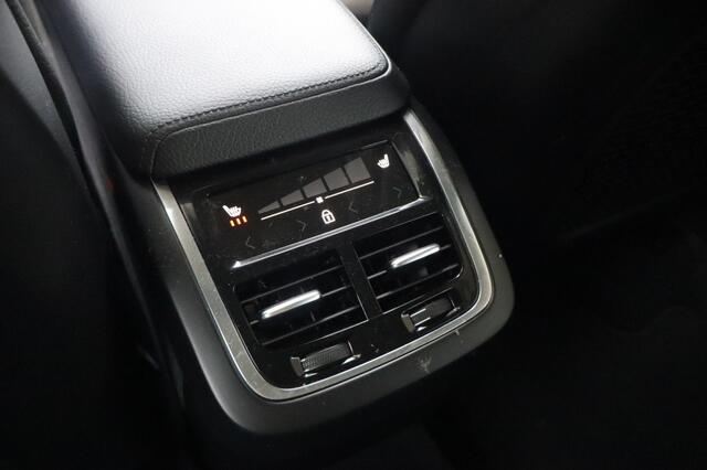 Volvo XC60 2.0 B5 | Geen import | Stoel en stuur verwarming | Harman Kardon