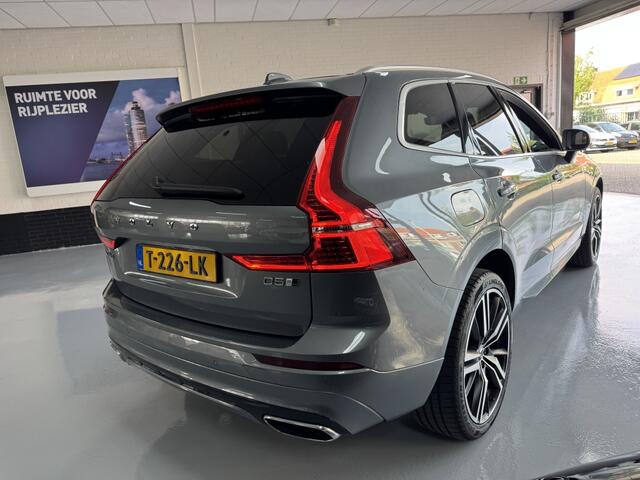 Volvo XC60 2.0 D5 AWD R-Design 236PK PANO HUD ACC