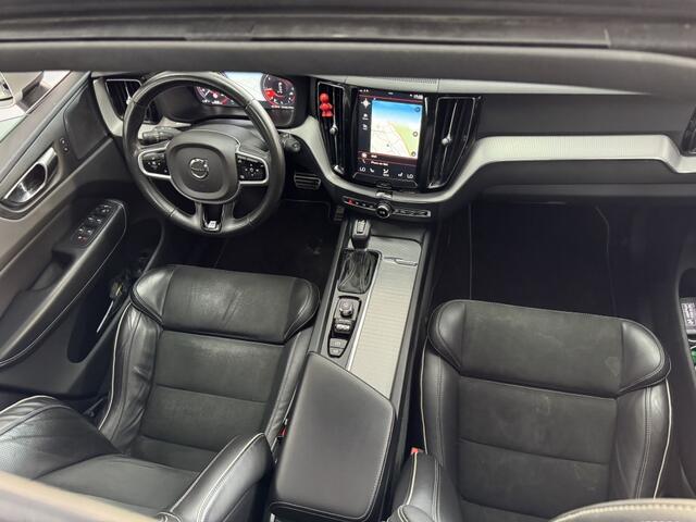 Volvo XC60 2.0 D5 AWD R-Design 236PK PANO HUD ACC