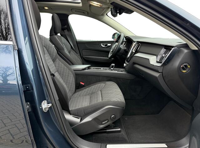 Volvo XC60 2.0 T6 Plug-in Hybrid AWD Bright | Panoramadak I Navi I Cruise I