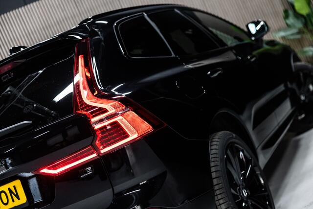Volvo XC60 T8 AWD Ultra Black Edition | H&K | HuD | Pano | Memory |