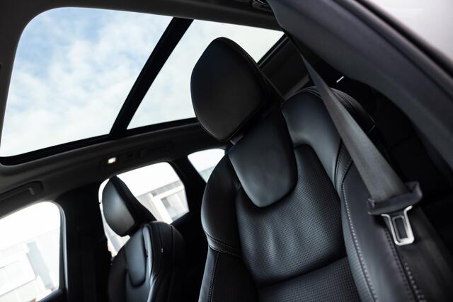 Volvo XC60 T8 Ultra Dark AWD | Facelift | Massage | B&W | Luchtvering | Tre