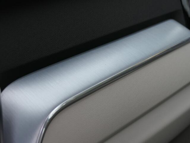 Volvo XC60 T5 Momentum 12 MND garantie / Panoramadak / Bowers&Wilkins / 360