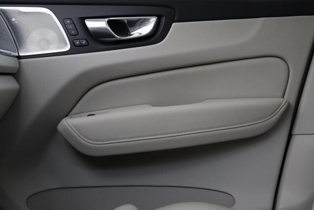 Volvo XC60 T8 PLUG-IN HYBRID AWD ULTIMATE BRIGHT -PANO.DAK|BOWERS&WILKINS|GEVENT.LEDER+MASSAGE|LUCHTVERING|360°CAM|HEAD-UP DISP.|ADAP.LED|DASHCAM|TREKHAAK|POLESTAR|21"