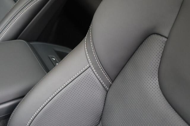 Volvo XC60 T8 Plug-in hybrid AWD Ultra Black Edition | FULL OPTION | Luchtvering | Bowers & Wilkins | Gelaagd glas