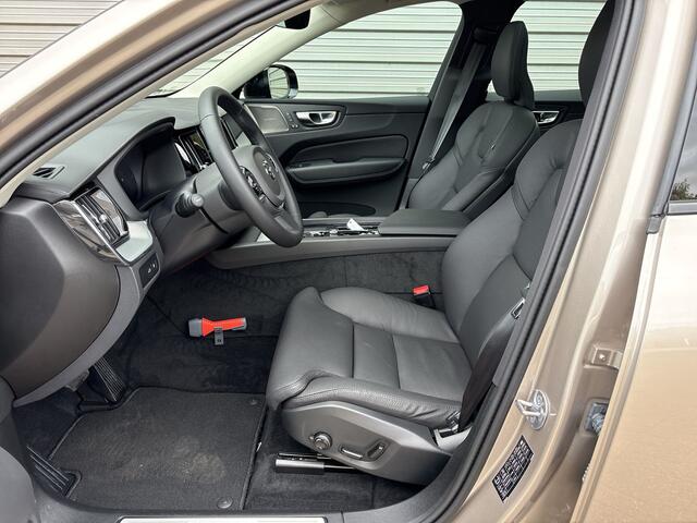 Volvo XC60 T6 Plug-in hybrid AWD Ultra Dark / Harman/Kardon / Trekhaak / Panorama dak / Rondomzichtcamera /