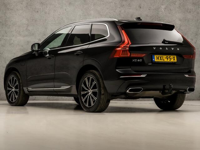 Volvo XC60 2.0 T8 Twin Engine AWD Inscription 391Pk Automaat (PANORAMADAK, APPLE CARPLAY, HARMAN/KARDON, MEMORY SEATS, ZWART HEMEL, STOELVERWARMING VOOR/ACHTER, LUXE LEDER, TREKHAAK, CAMERA, STUURWIEL VERWARMD, NIEUWSTAAT)