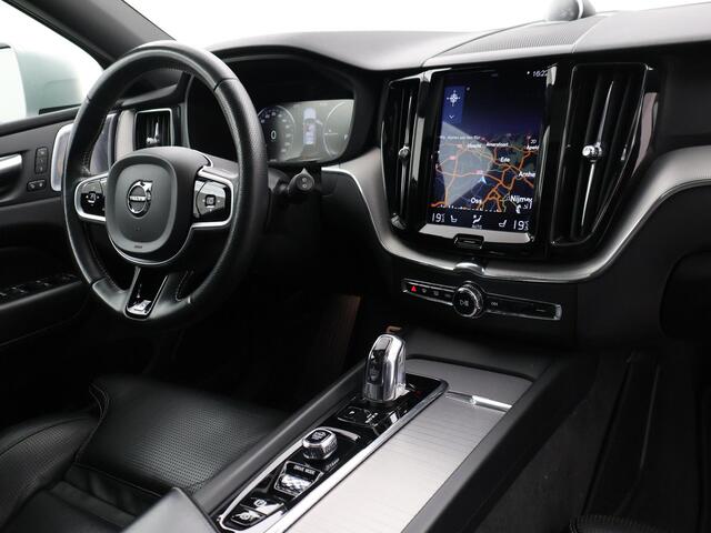 Volvo XC60 2.0 T8 T.E. 390 PK AWD R-DESIGN + BOWERS & WILKINS | 22 INCH | TREKHAAK | 360 CAMERA | PANORAMA | VOL-LEDER