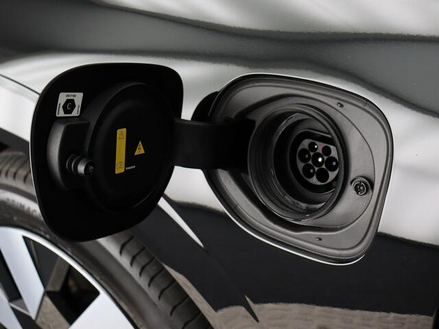 Volvo XC60 2.0 T8 Plug-in hybrid AWD Plus Bright (Pano / 360 Cam / Navi / Winterpakket)