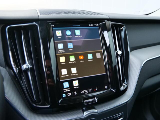 Volvo XC60 2.0 T6 Plug-in hybrid AWD Plus Bright 350 Pk Automaat Navi / DAB / Leer / Apple Carplay / Pano-dak / Winterpakket