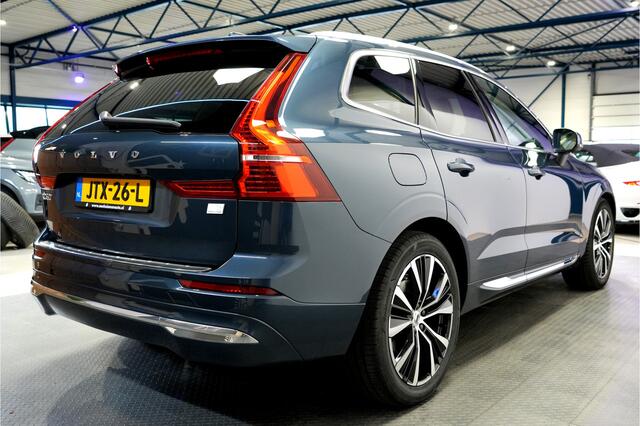 Volvo XC60 2.0 T6 AWD Recharge Long Range 293kW/399pk Aut8 Ultimate Bright LUCHTVERING + BOWERS&WILKINS + EL.TREKHAAK + PANORAMADAK + PILOT ASSIST + ADAPT.CRUISE + LANE ASSIST + STOEL&STUURVERWARMING + CAMERA + HEAD-UP + PD-GLASS + PARKSENSOREN + 20" LM-VELGEN!