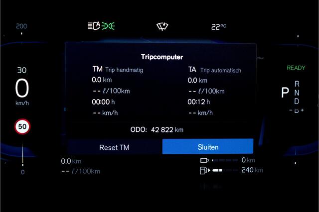 Volvo XC60 2.0 T6 AWD Recharge Long Range 293kW/399pk Aut8 Ultimate Bright LUCHTVERING + BOWERS&WILKINS + EL.TREKHAAK + PANORAMADAK + PILOT ASSIST + ADAPT.CRUISE + LANE ASSIST + STOEL&STUURVERWARMING + CAMERA + HEAD-UP + PD-GLASS + PARKSENSOREN + 20" LM-VELGEN!