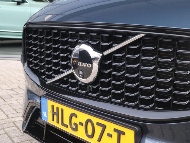 Volvo XC60 2.0 T6 Plug-in hybrid AWD Plus Dark | 360-camera | Schuif/kantel dak | Trekhaak |