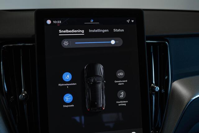 Volvo XC60 2.0 T6 Plug-in hybrid AWD Plus Black Edition | Verwacht Nov. 2025 | Luchtvering | Head-Up Display | 360º Camera | Schuif/Kantel-Panoramadak | Google Infotainment | 21" Lichtmetalen Wielen |