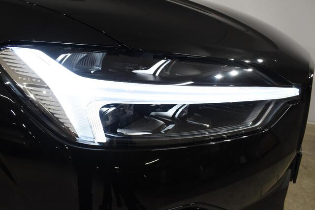 Volvo XC60 2.0 T6 Plug-in hybrid AWD Plus Black Edition 455pk