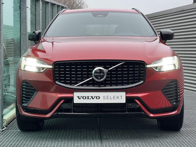 Volvo XC60 2.0 T8 Plug-in hybrid AWD Ultra Dark PHEV, Automaat, Luchtvering, Bowers & Wilkins audio, Trekhaak semi elektrisch, Panoramadak, 21 inch wielen, Stoel- en stuurverwarming, Gelaagde zijruiten, Extra getinte ramen
