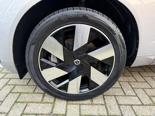 Volvo XC60 2.0 T6 Plug-in hybrid AWD Ultimate Chrome Panoramadak Headu UP Longe range