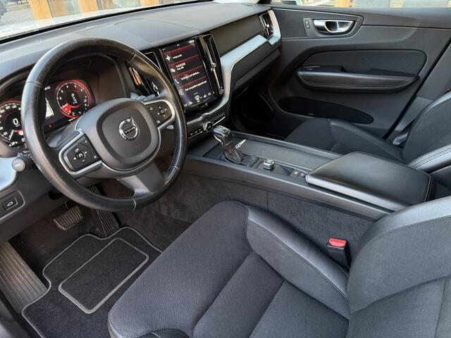 Volvo XC60 2.0 T5 AWD Momentum | Carplay | Navi | PDC voor | Stoelverwarmin